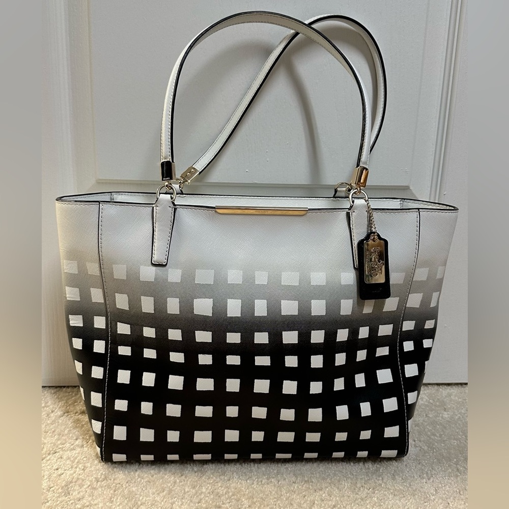 Coach Tote Bag (black and white)